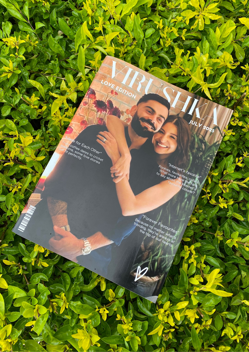 Personalized Magazine | 8 Page Edition #02 | Digital Canva Template